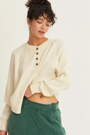 DZ24E442-HENLEY WAFFLE KNIT RAGLAN SLEEVE TOP