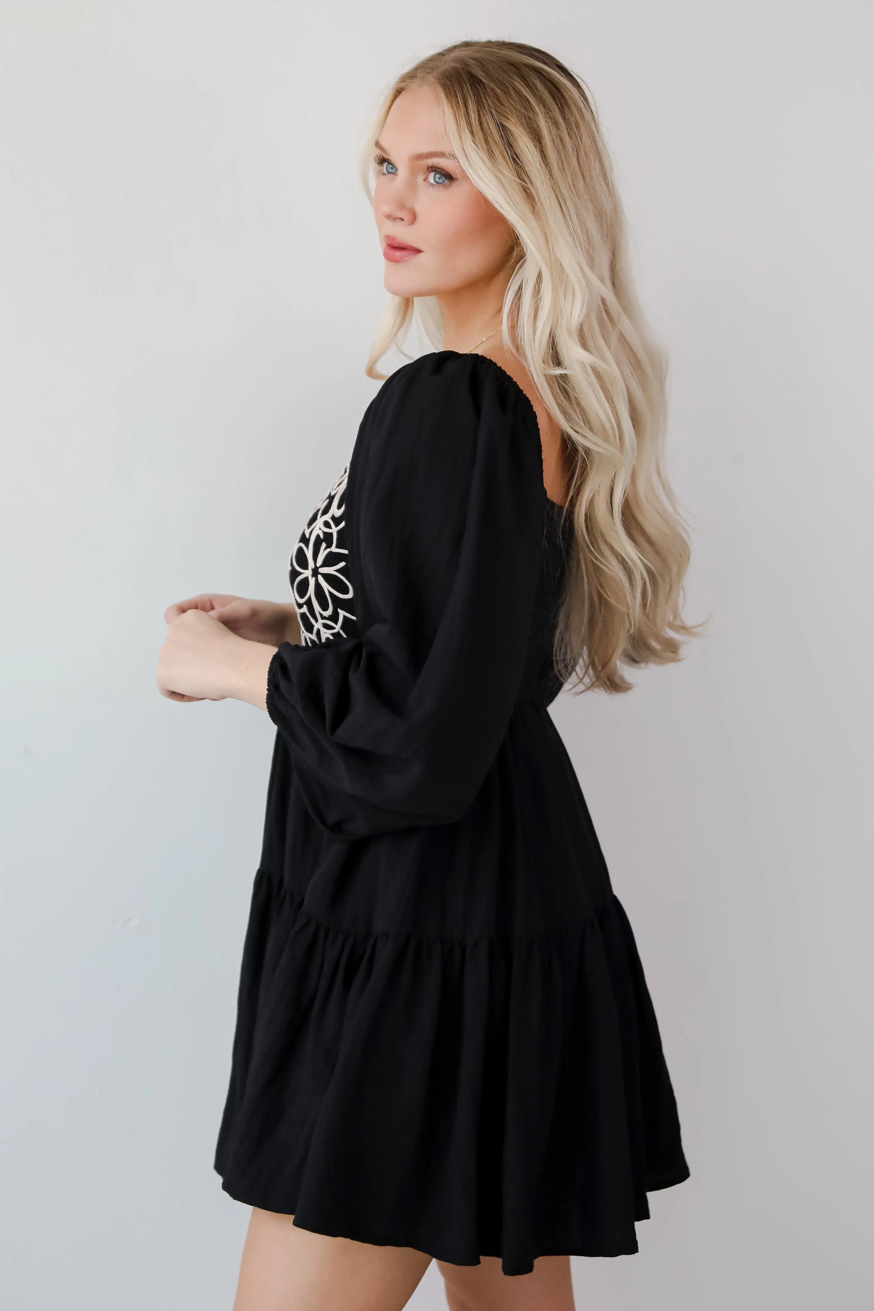 FINAL SALE - Flattering Pick Floral Mini Dress