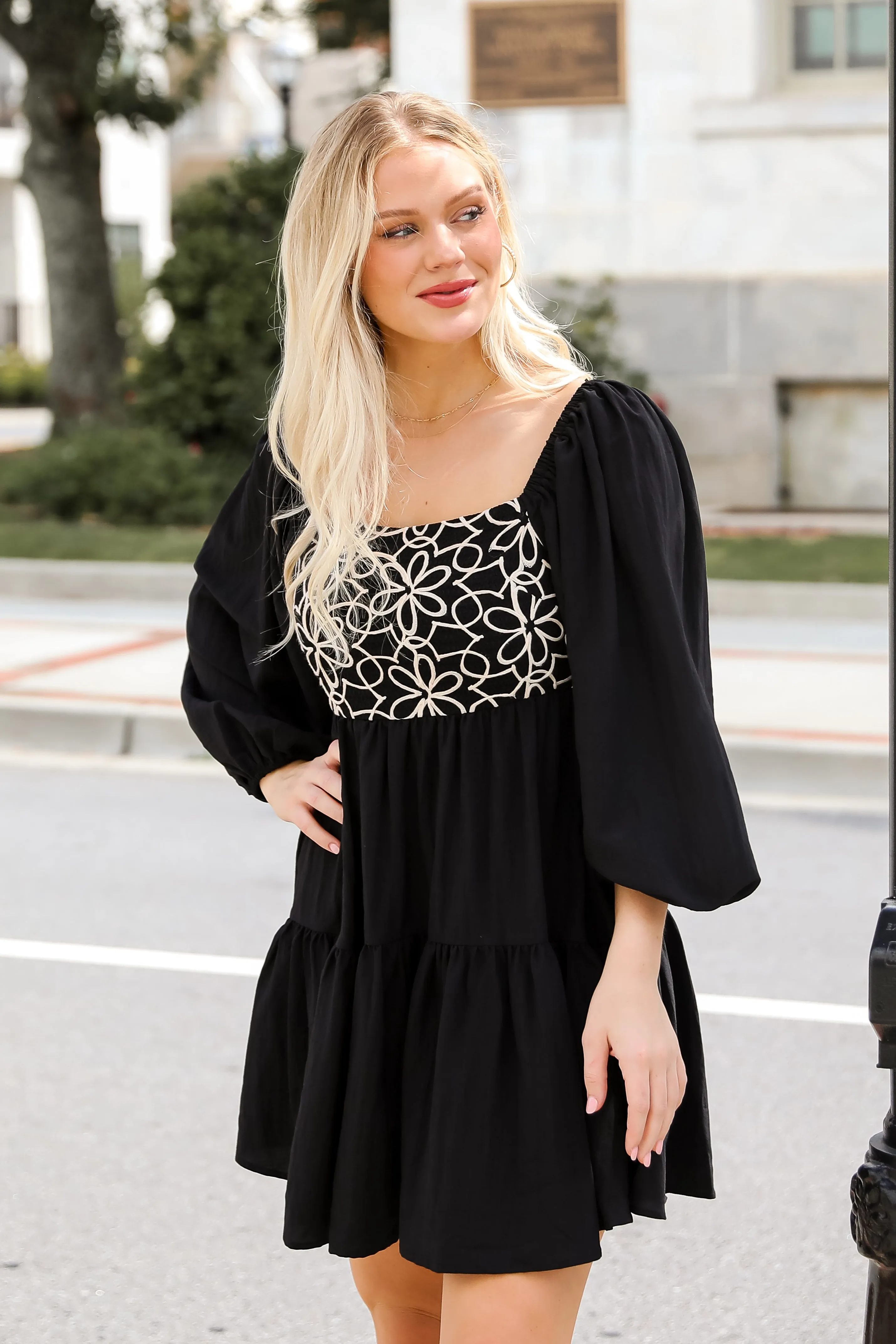 FINAL SALE - Flattering Pick Floral Mini Dress