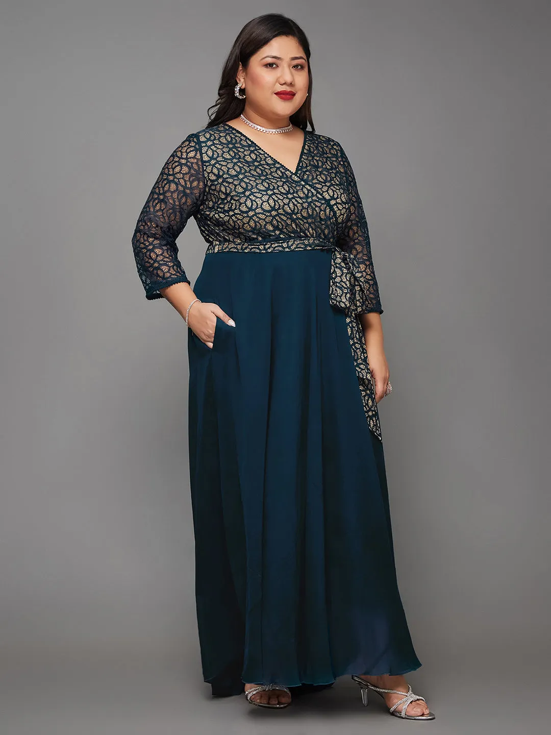 Women's Teal Floral Printed Relaxed Fit V-Neck 3/4th Sleeve Maxi Dress